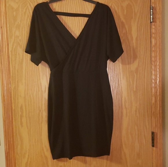 V-Neck Black Cocktail Dress - Picture 5 of 10